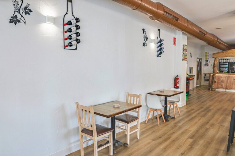 Instalaciones del Bodegón O Percebe