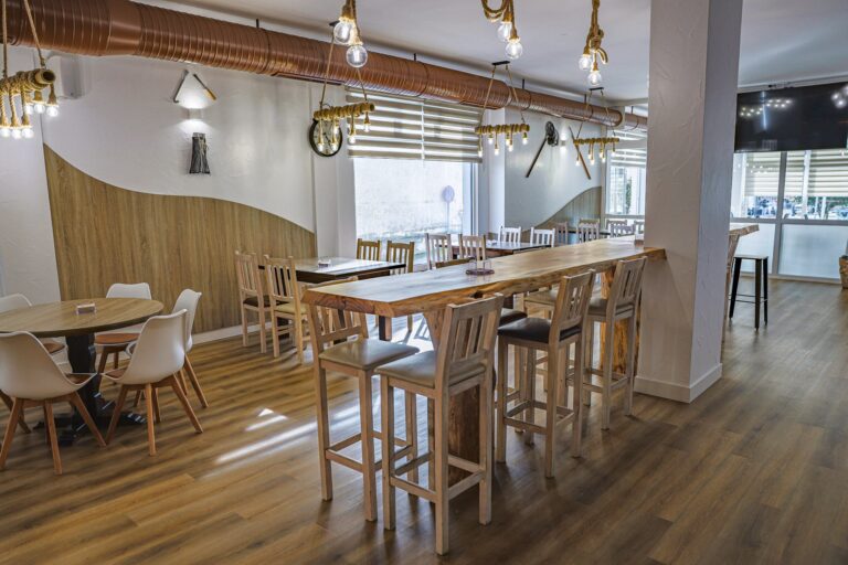 Instalaciones del Bodegón O Percebe